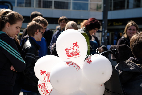 Flashmob in Berlin zum Teilhabegesetz
