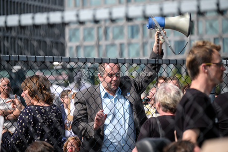 NichtMeinGesetz Protestaktion im Käfig