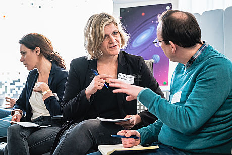 Runder Tisch zum Thema Ausbildung und Inklusion 1. Runder Tisch zu Ausbildung und Inklusion von JOBinklusive