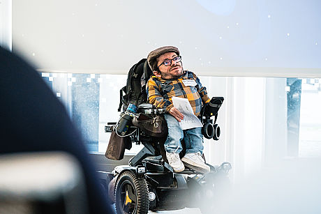 Runder Tisch zum Thema Ausbildung und Inklusion 1. Runder Tisch zu Ausbildung und Inklusion von JOBinklusive