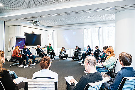 Runder Tisch zum Thema Ausbildung und Inklusion 1. Runder Tisch zu Ausbildung und Inklusion von JOBinklusive