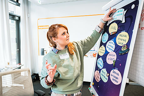 Runder Tisch zum Thema Ausbildung und Inklusion 1. Runder Tisch zu Ausbildung und Inklusion von JOBinklusive