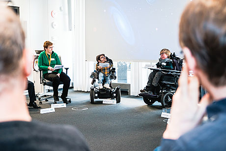 Runder Tisch zum Thema Ausbildung und Inklusion 1. Runder Tisch zu Ausbildung und Inklusion von JOBinklusive