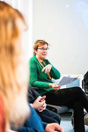 Runder Tisch zum Thema Ausbildung und Inklusion 1. Runder Tisch zu Ausbildung und Inklusion von JOBinklusive