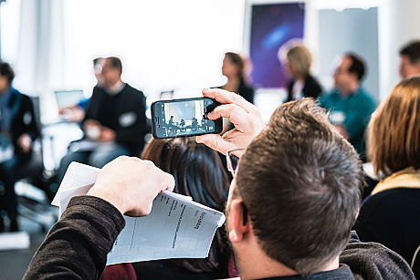 Runder Tisch zum Thema Ausbildung und Inklusion 1. Runder Tisch zu Ausbildung und Inklusion von JOBinklusive