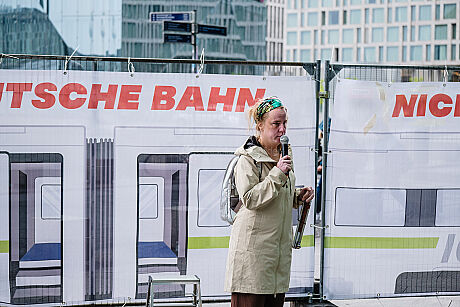 Protest- und Launchaktion des neuen Service "Entschädigung bei Barriere" im Zugverkehr