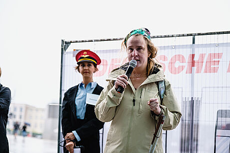 Protest- und Launchaktion des neuen Service "Entschädigung bei Barriere" im Zugverkehr