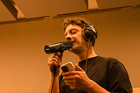 Musikproduktion und Gospel - Mico Wuppermann im Studio