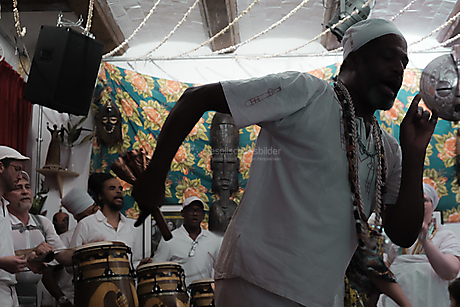 Beyond The Frame: Junge Perspektiven auf Vielfalt im Glauben
